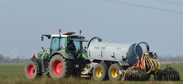 agro-tractor-liquitmanure