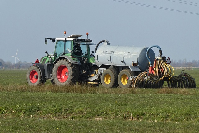 tractor-liquitmanure
