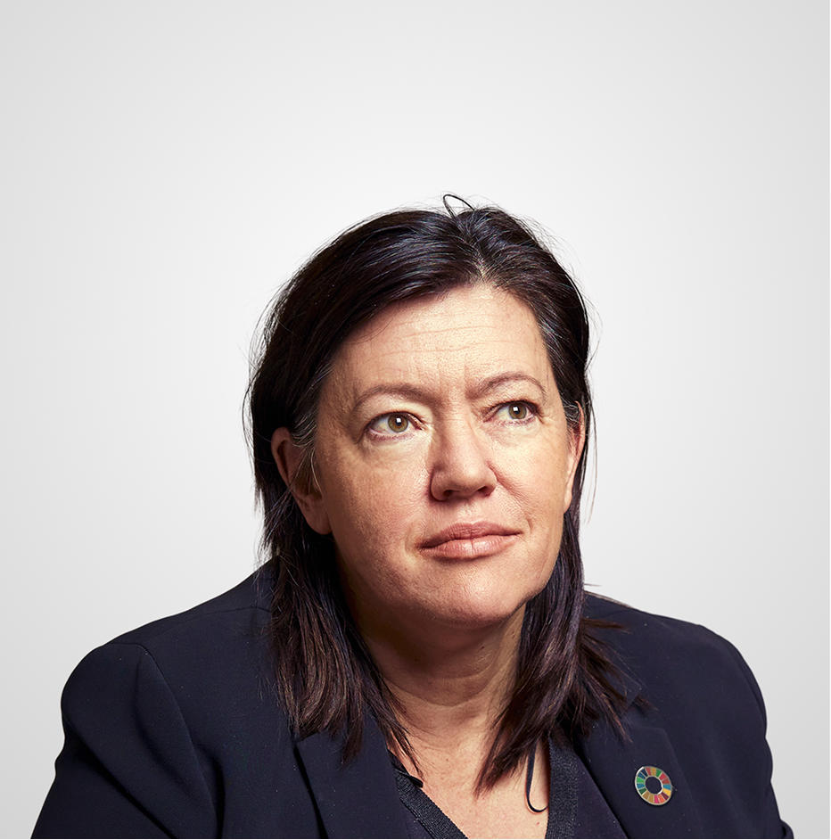 headshot_with-pin_sq_med