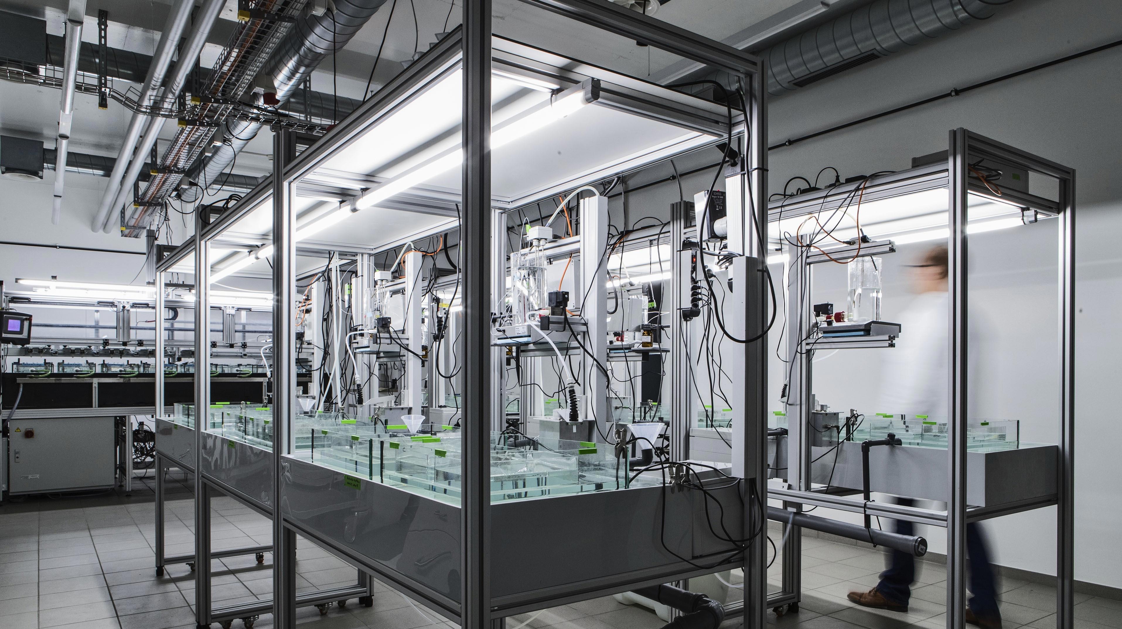 facilitiesequipment16-9v2