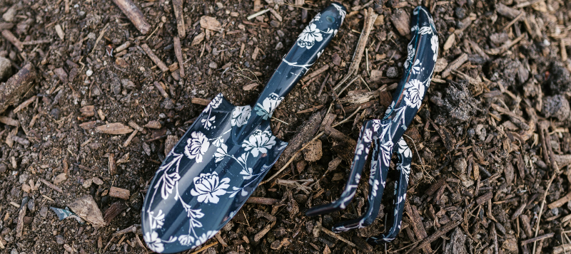 compostflakes800x357