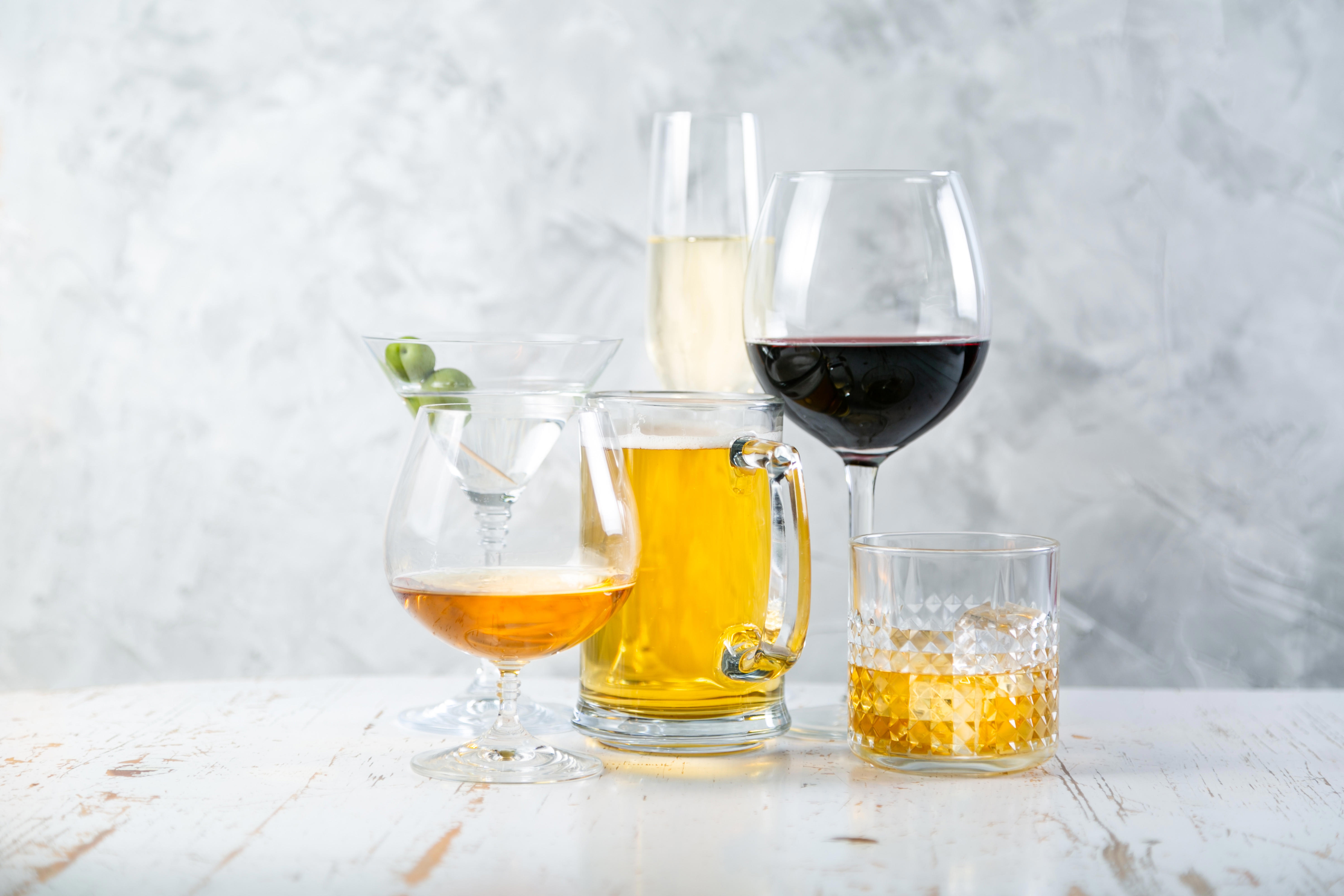 selection-of-alcoholic-drinks-beer-wine-martini-champagne-cogniac-whiskey_5940-x-3960px