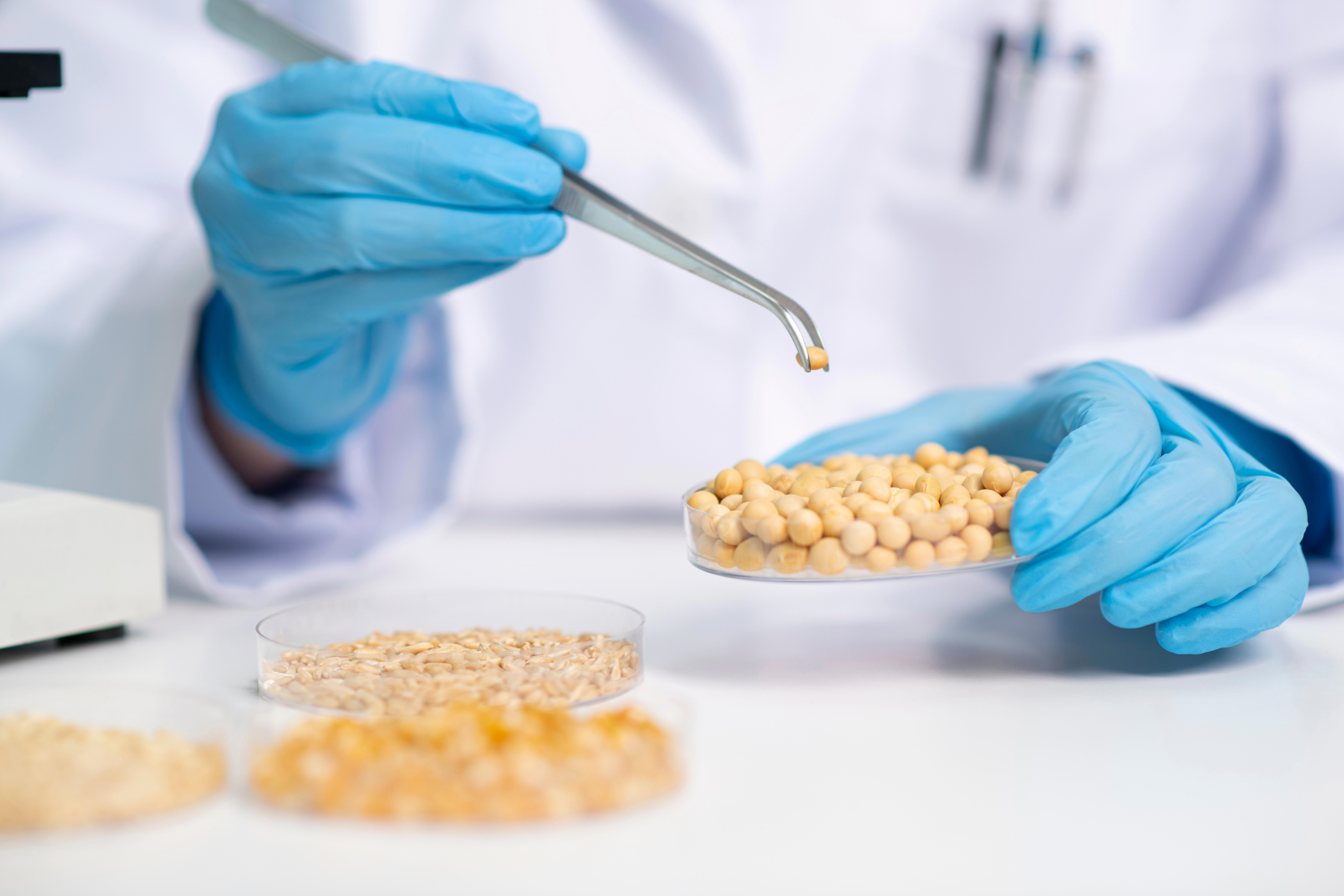 science-chemistry-biology-and-medicine-concept-scientist-with-equipment-and-science-experiments_8640-x-5760px