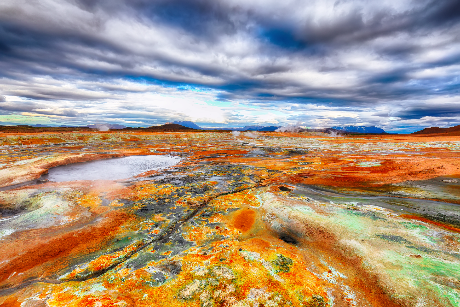 boiling-mudpots-in-the-geothermal-area-hverir-and-2026-03-17-07-23-23-utc