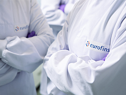 eurofins-lab-coat_accordion_