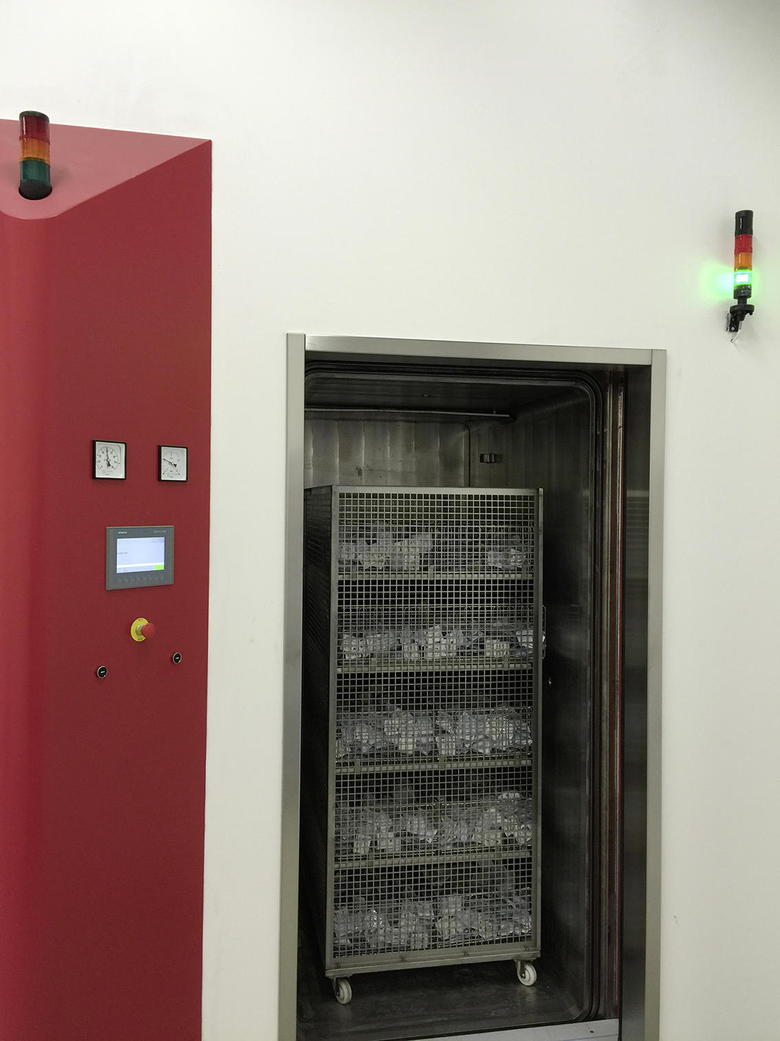 img_1122-sterilisation-chamber