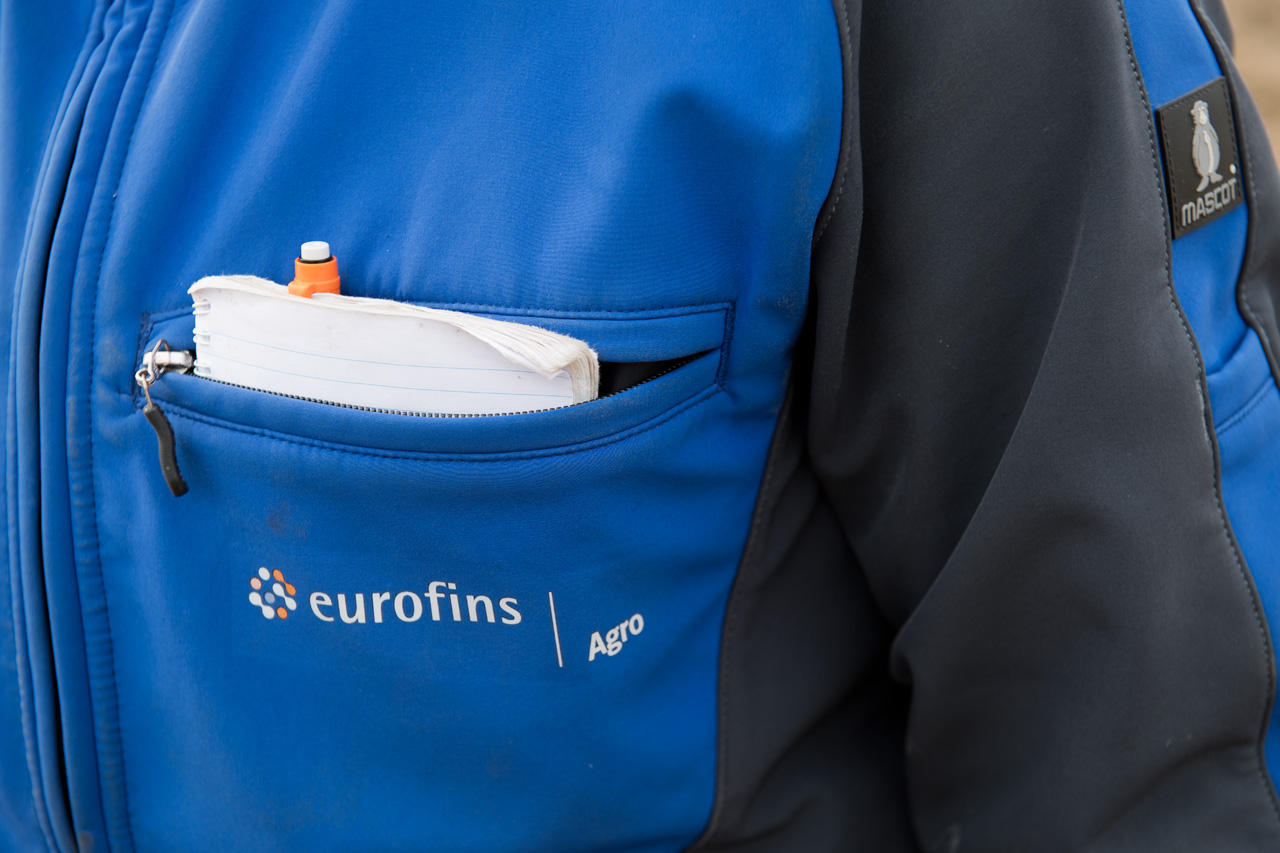 sample-taker-closeup-jacket