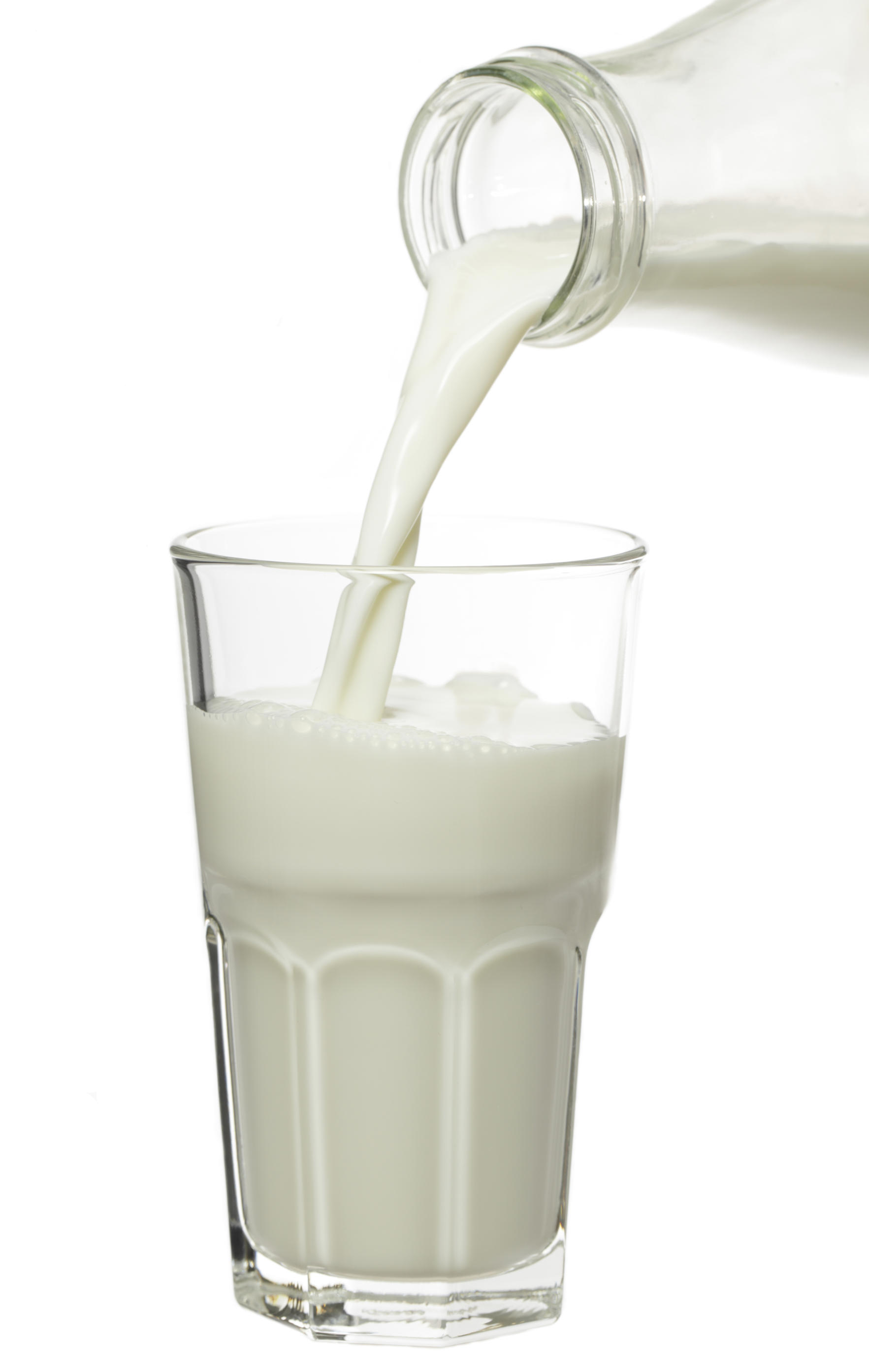 pouring-milk_1765x2785px