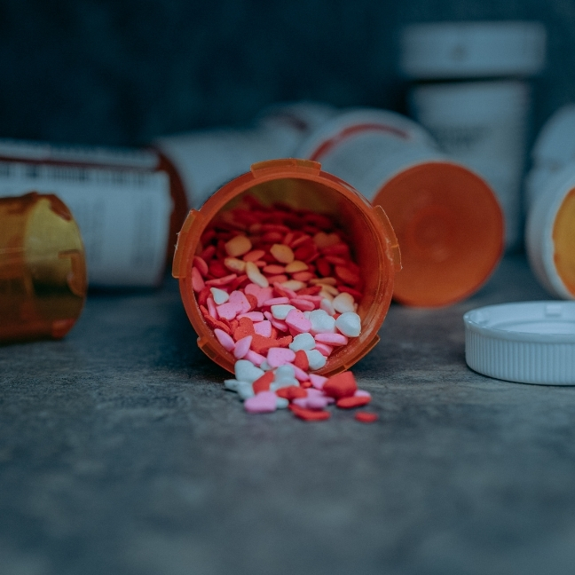 drugs-of-abuse-tile