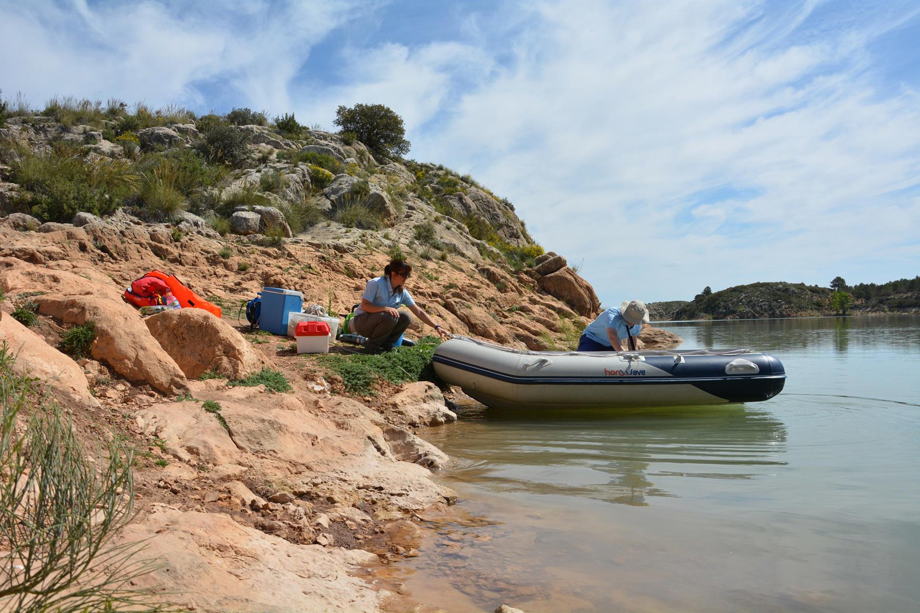 muestreo-embalse-con-embarcacion