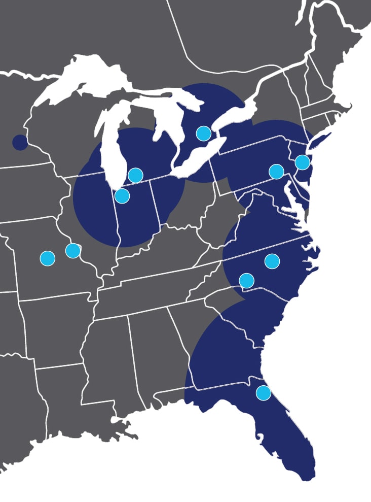 Carte de la côte Ouest des États-Unis mettant en avant les services de prélèvement sur site et de messagerie proposés par Eurofins BioPharma Product Testing depuis son site de San Diego (Californie). Eurofins assure une logistique fiable et rapide pour le transport d’échantillons biopharmaceutiques, garantissant la conformité réglementaire, la qualité analytique et la sécurité des essais cliniques et du contrôle qualité pharmaceutique.