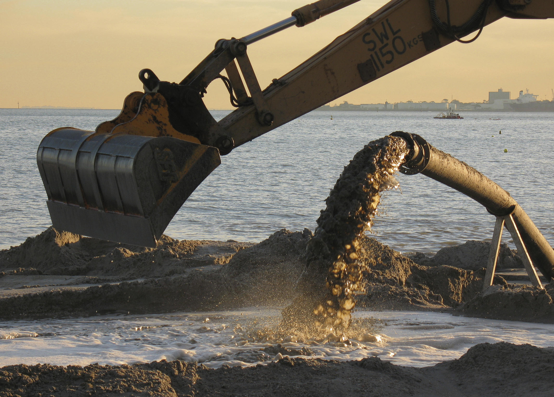 dredging_2301x1650px