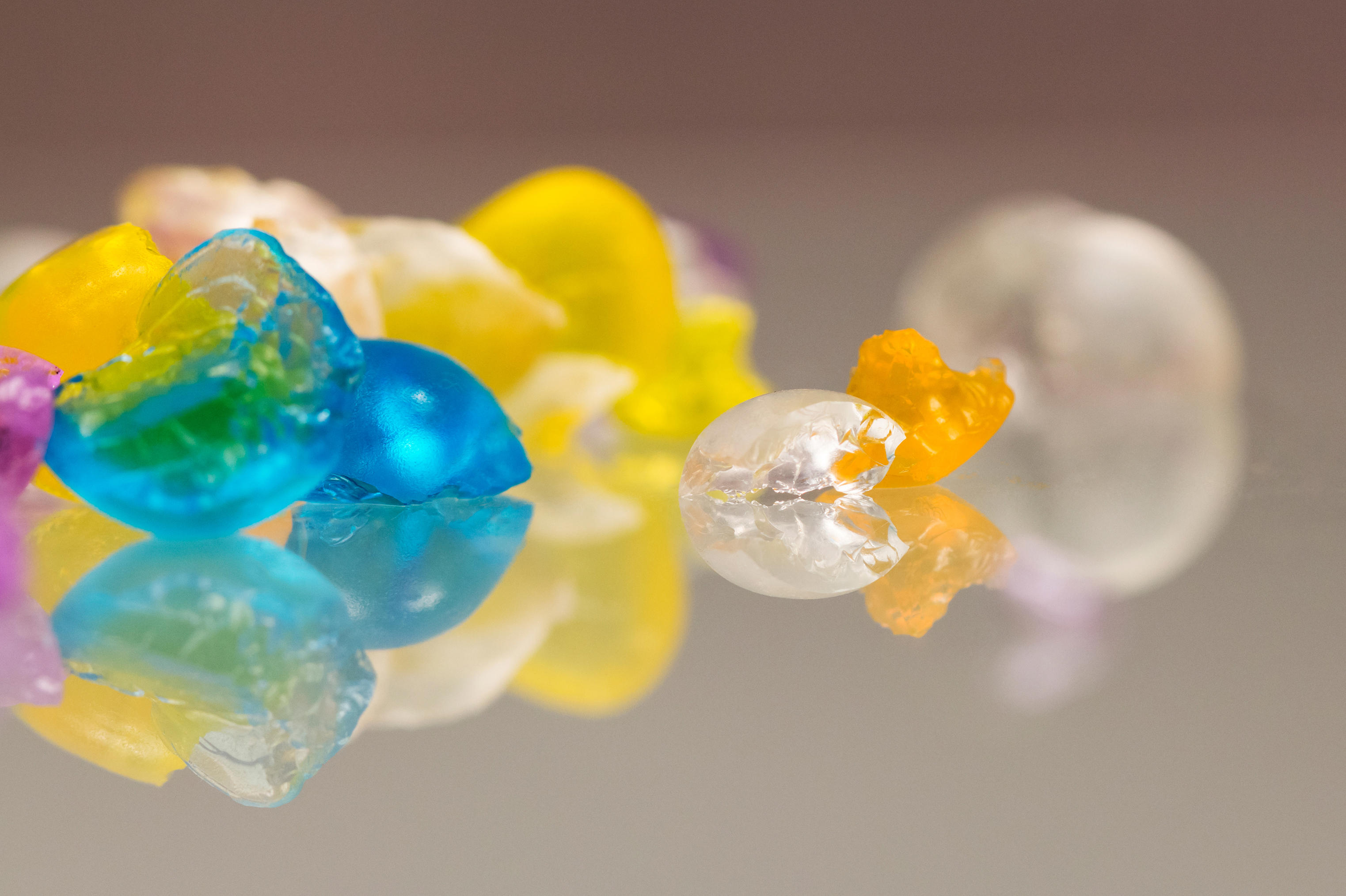 abstract-textures-and-patterns-of-broken-jelly-bal-2026-03-26-00-16-13-utc