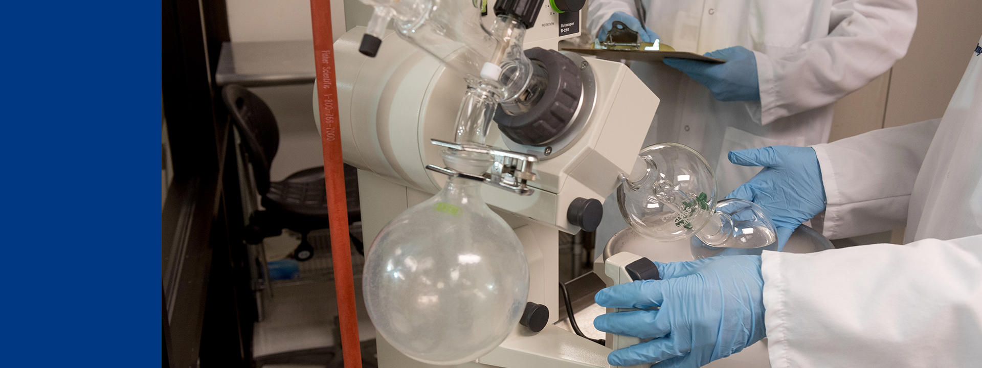 Radiomarquage personnalisé et conforme aux BPF (cGMP) réalisé par Eurofins Biopharma Product Testing : préparation d’échantillons en laboratoire pour le marquage isotopique et les études de traçabilité.