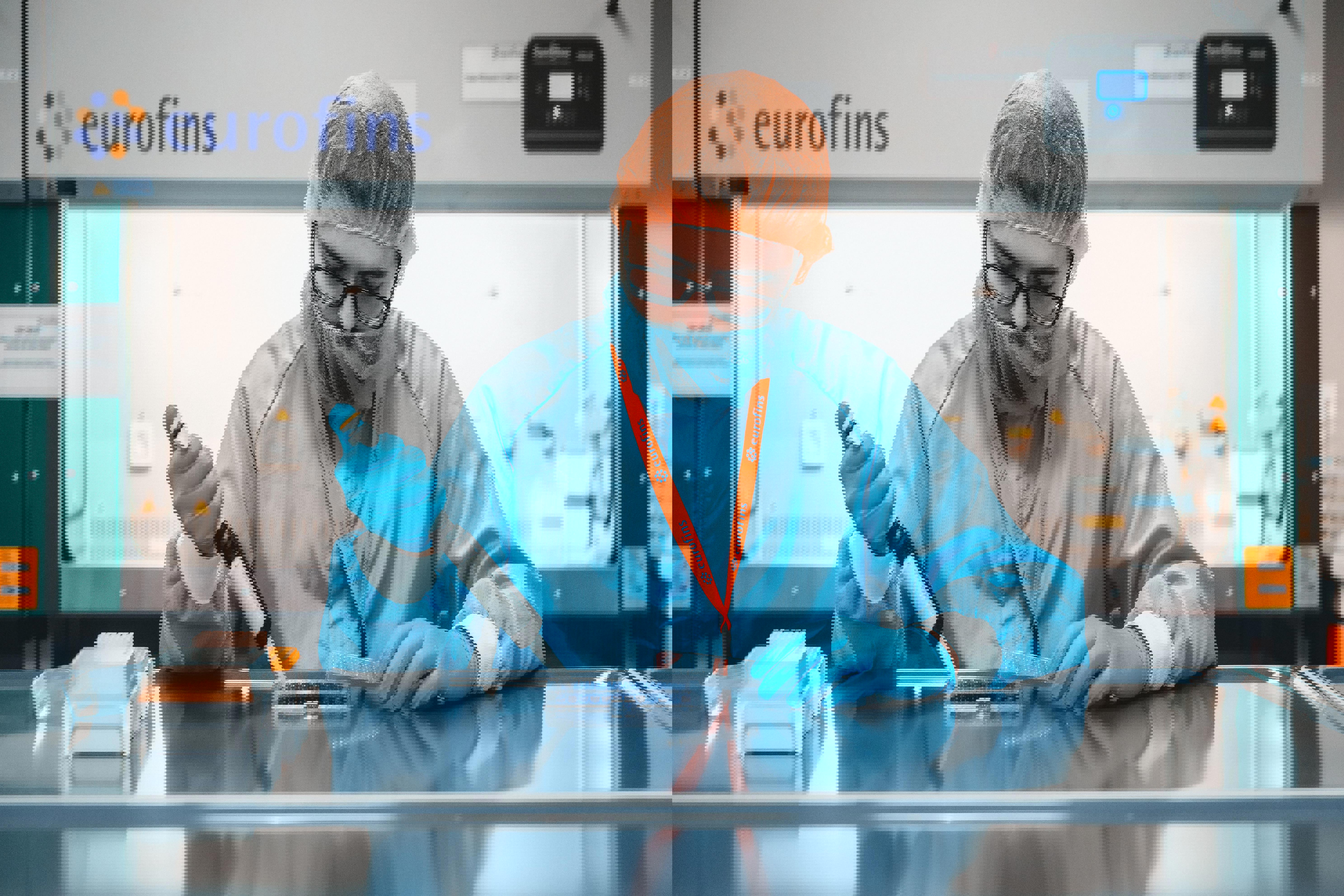 Technicien de laboratoire équipé d’EPI manipulant une pipette dans un environnement contrôlé, illustrant les procédures d’analyse, les études de stabilité et les tests de libération réalisés par Eurofins BioPharma Product Testing pour garantir la qualité des substances actives et des médicaments finis.