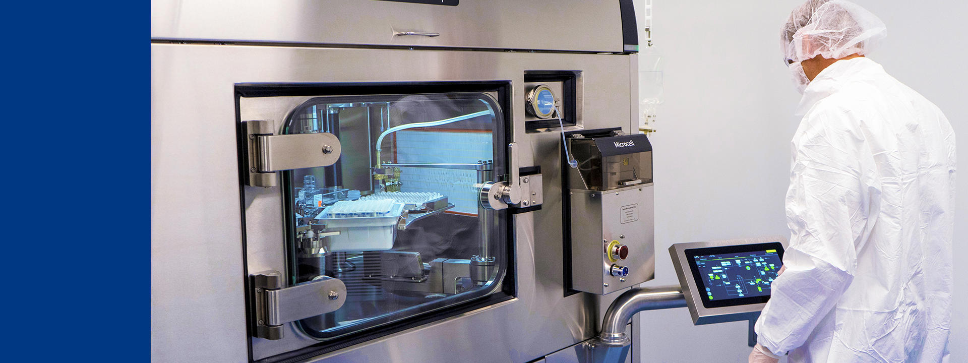 Fabrication stérile en remplissage/finition réalisée par Eurofins Biopharma Product Testing : manipulation aseptique sous isolateur, contrôle qualité et conformité aux BPF (cGMP).