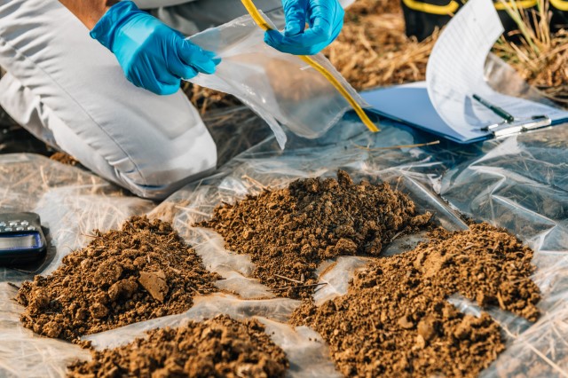 testing-soil-agronomist-opening-soil-sample-bag-in-the-field_11883-x-7921-px_jpg