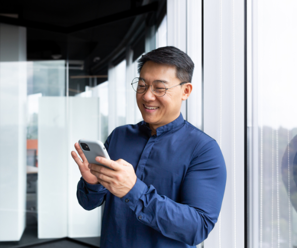 testimonial-asian-man