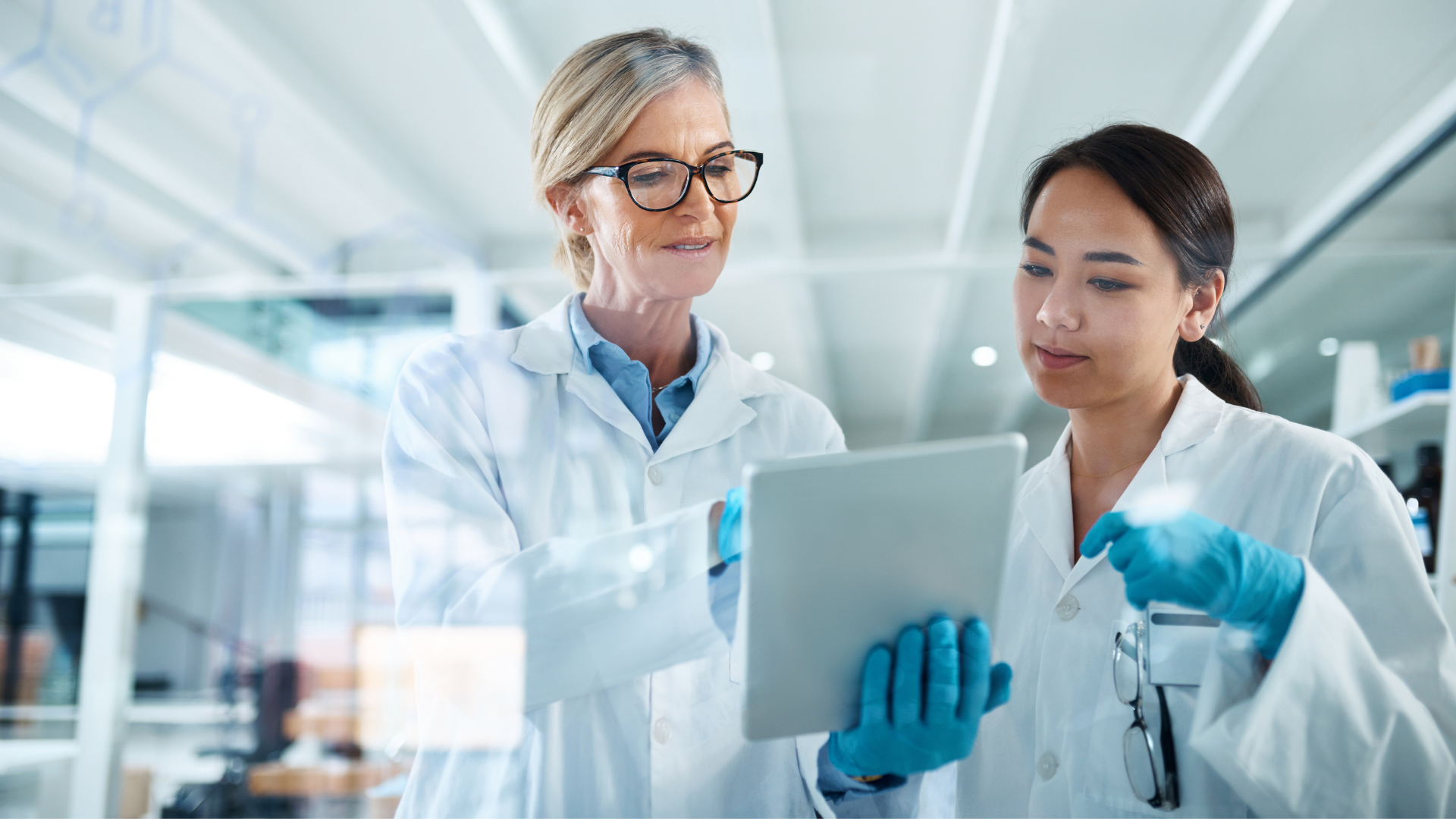 scientists-discussing-a-project (1)